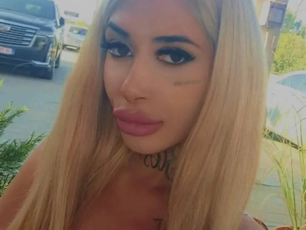 SierraLane Chatroom