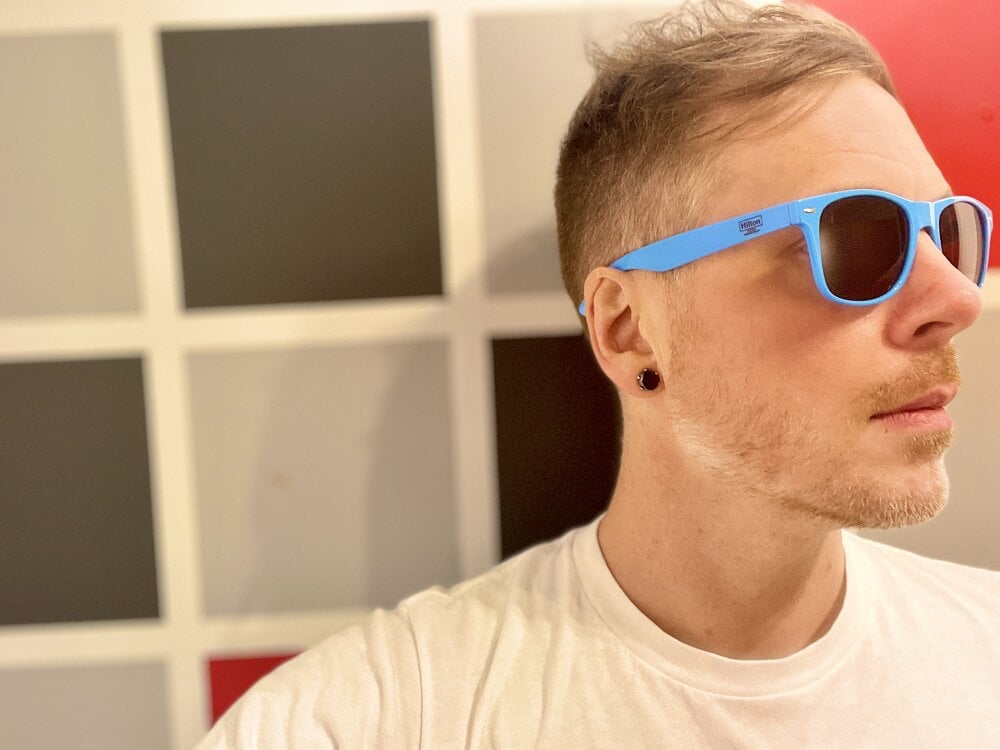 SilentLukas Chatroom