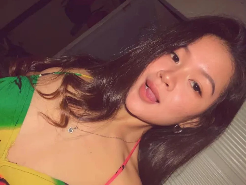 SinfulCharm69 Chatroom