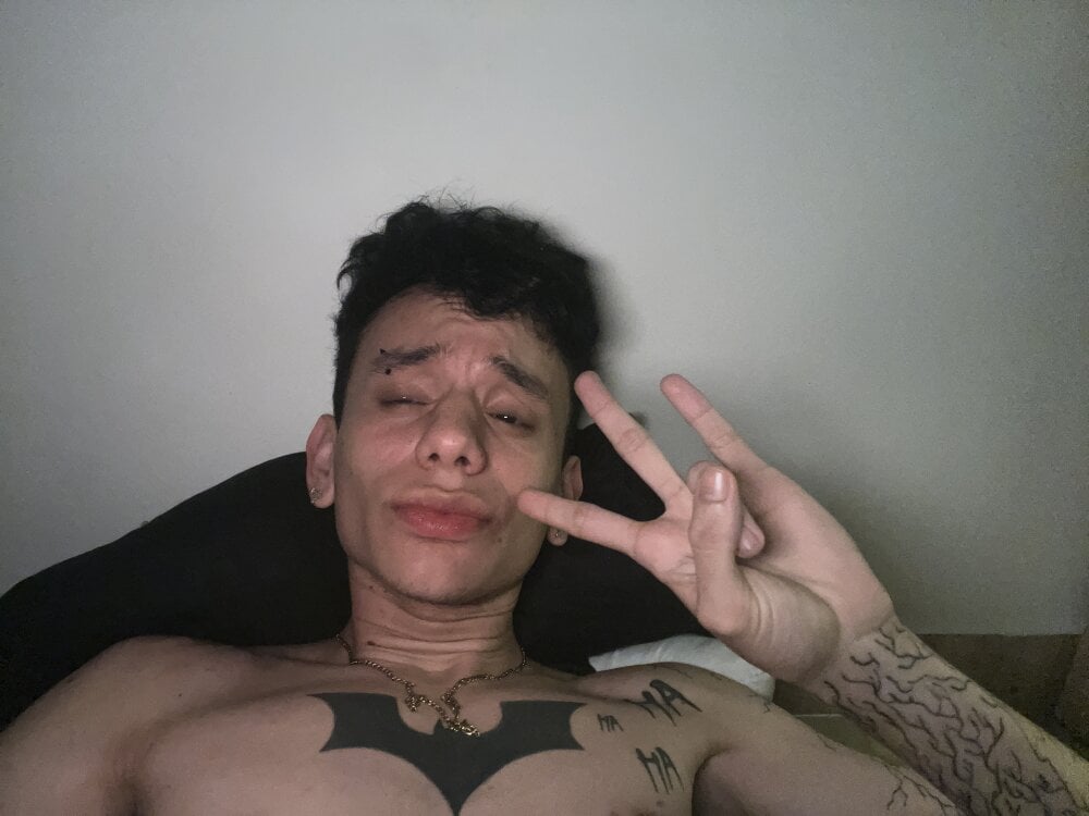 Skinny_batman Chatroom