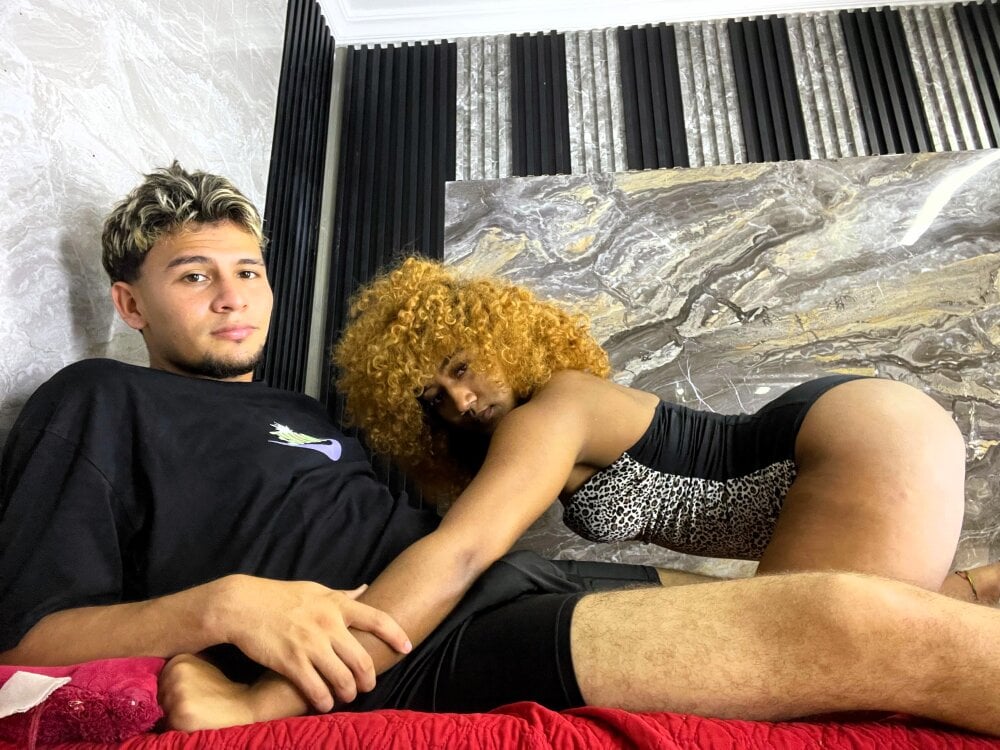 Skyyandsmith Webcam Profile Picture Skyyandsmith Chatroom