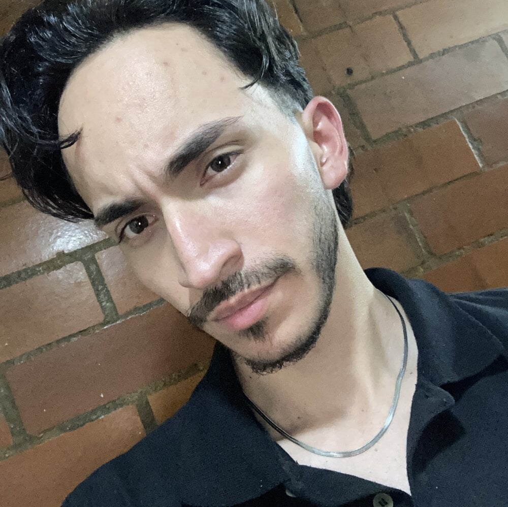 SlaugtherToEnjoy27 Chatroom