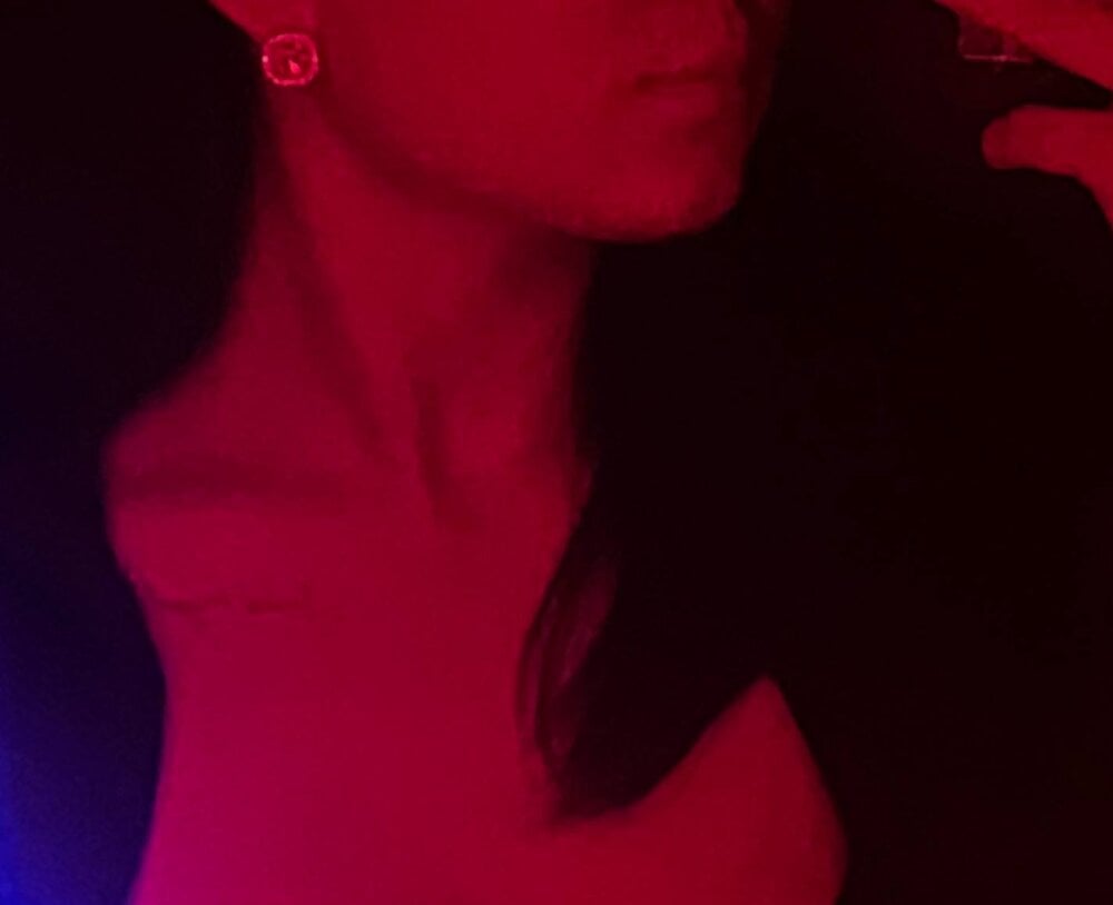 Slay_Blonde Chatroom