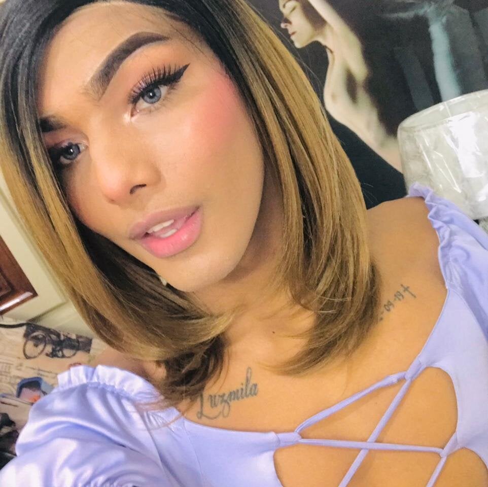 SluttBrinythSexy Chatroom