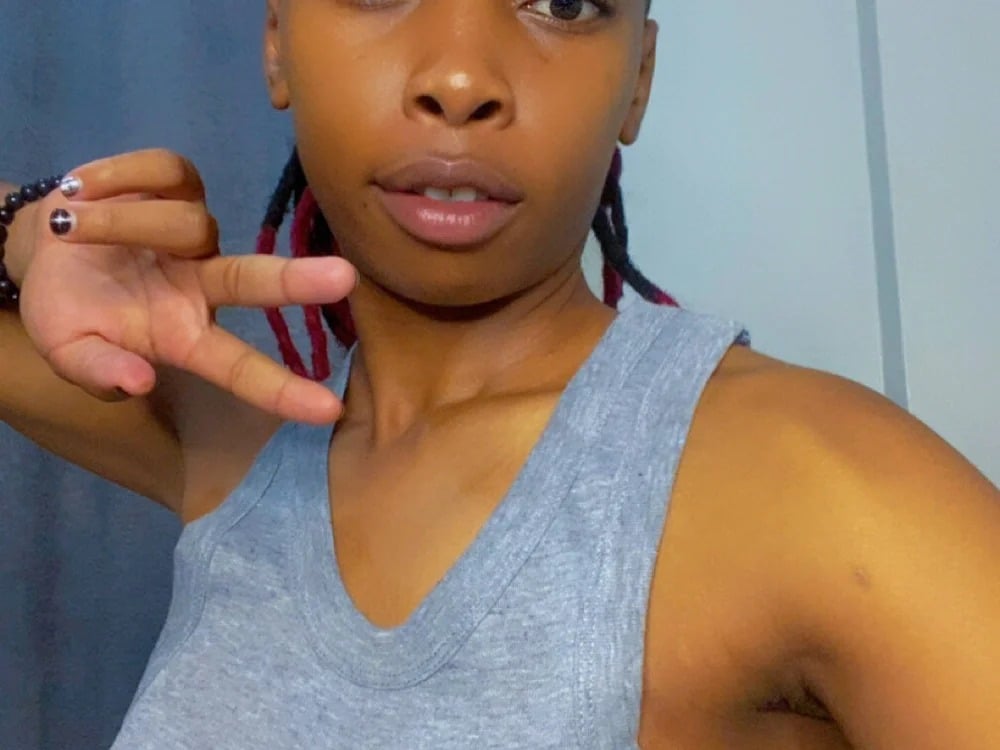 Slutty-stud Chatroom