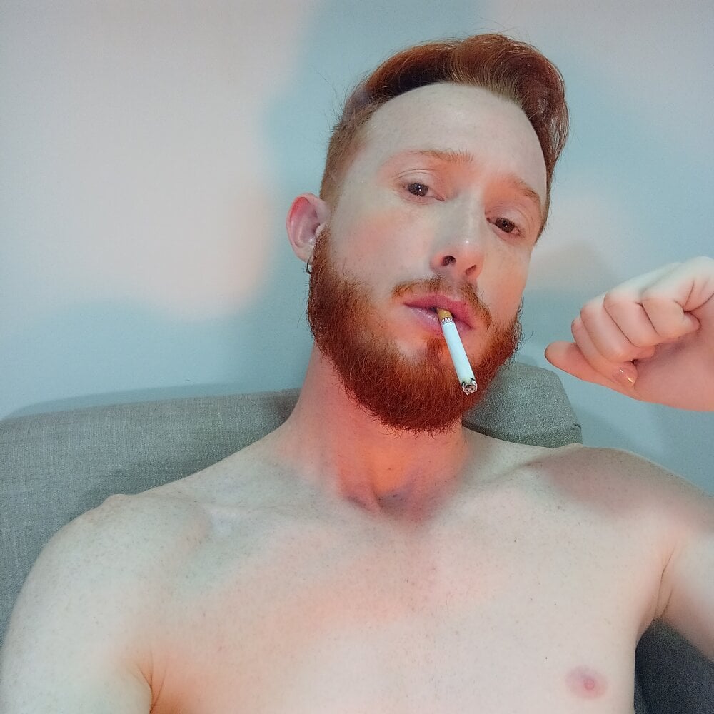 Smoker_Ginger Chatroom