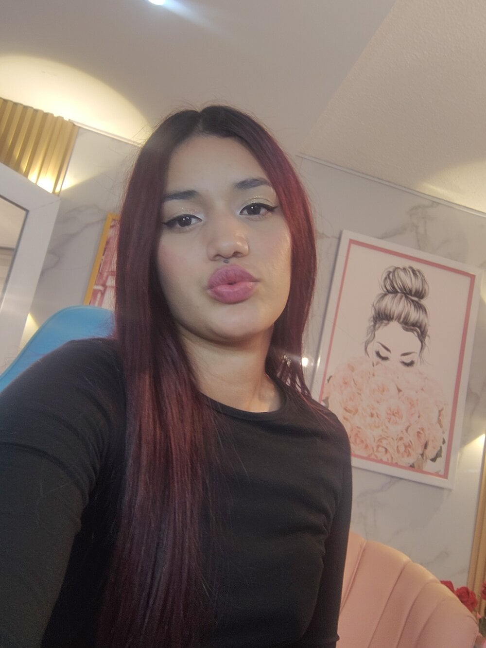 Sophie_tomsonp Chatroom