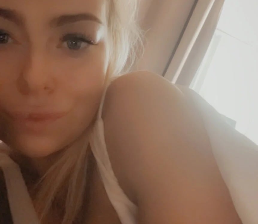 Spicyblondee Chatroom