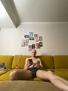 Sstunnin Chatroom