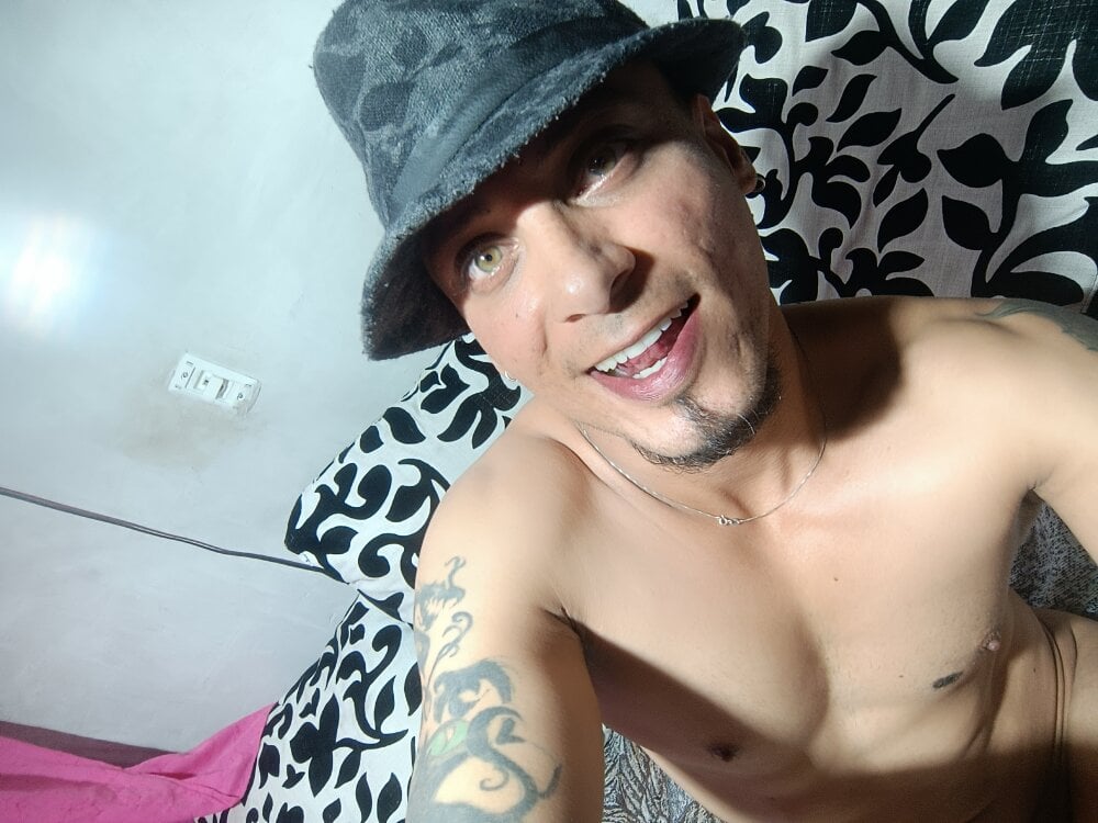 Stanly_collins Chatroom