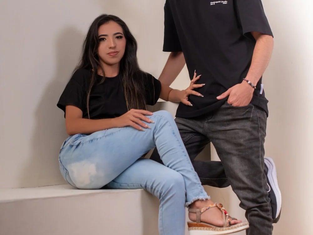 StevenAndLaura Chatroom