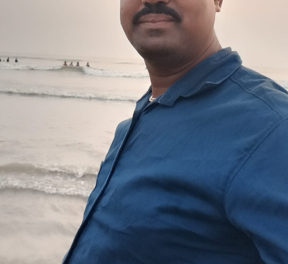 Subhas-Shoes Chatroom