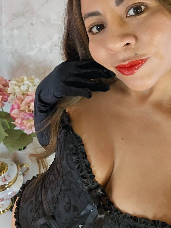 Sumaq_moon Chatroom
