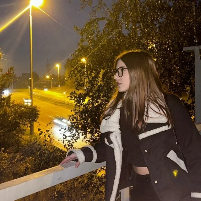 Sunny_Loonie Chatroom