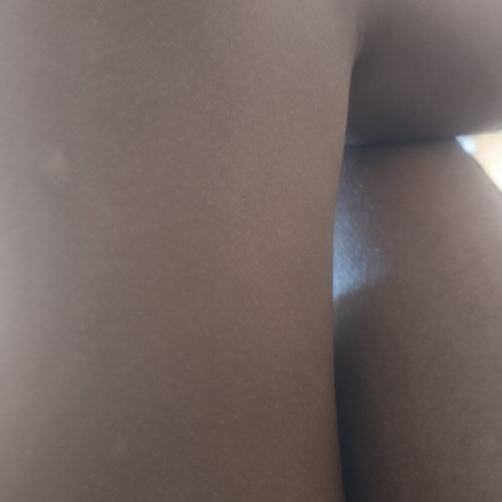 Sunny_dick_hot Chatroom