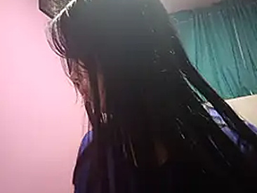 sweergirll's Offline Webcam sweergirll