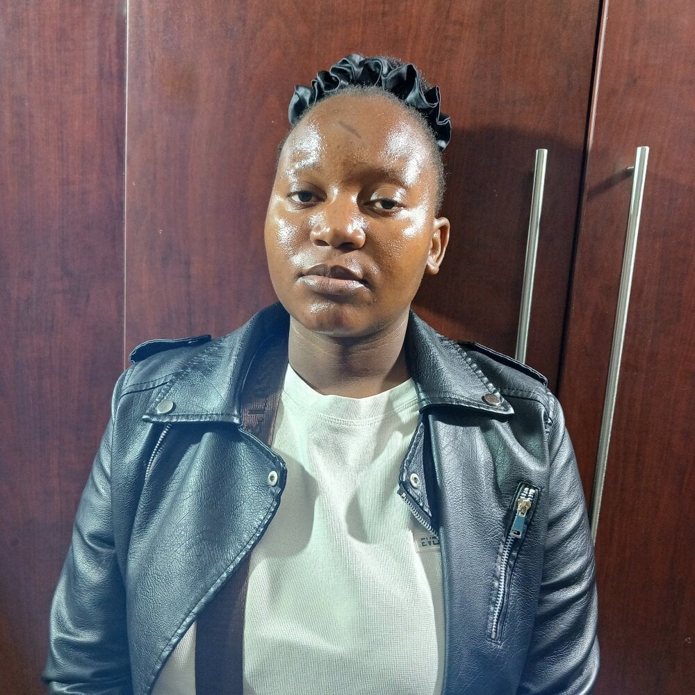 SweetHotPussy_99 Chatroom