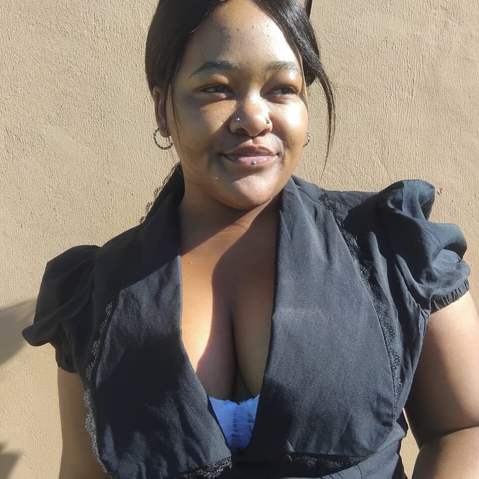 SweetJuicyPussy_ Chatroom