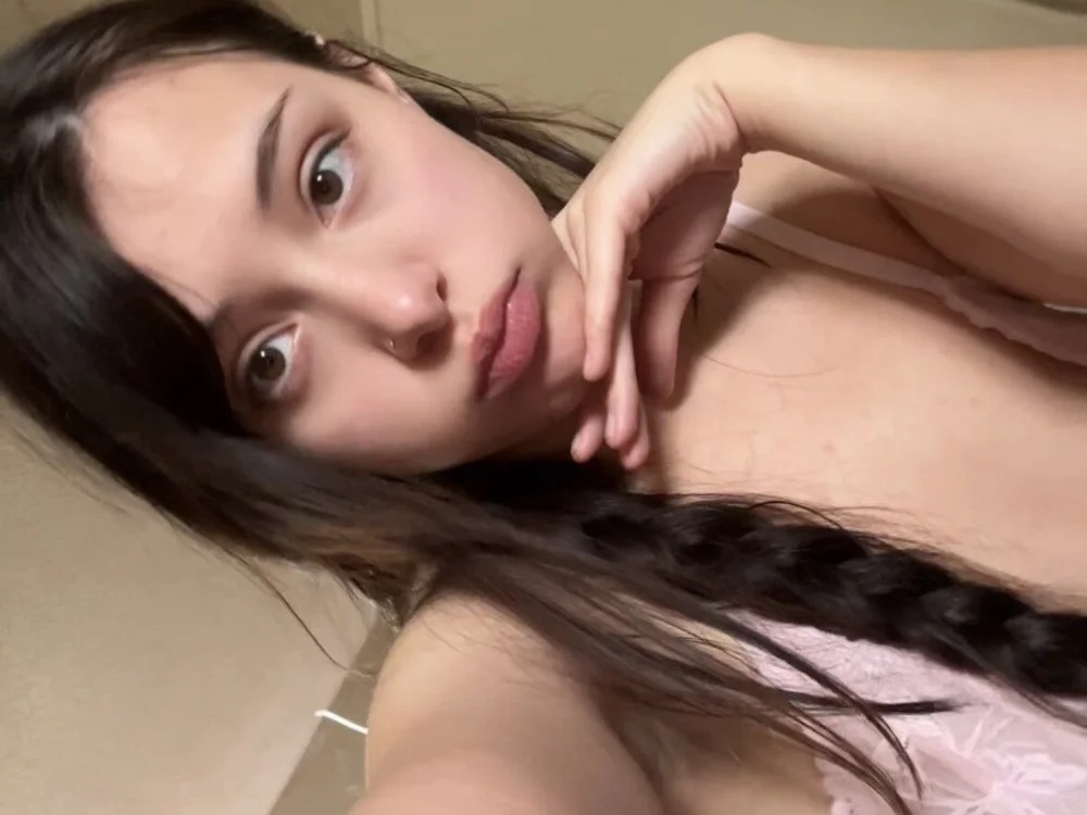 SweetLikeMia Chatroom