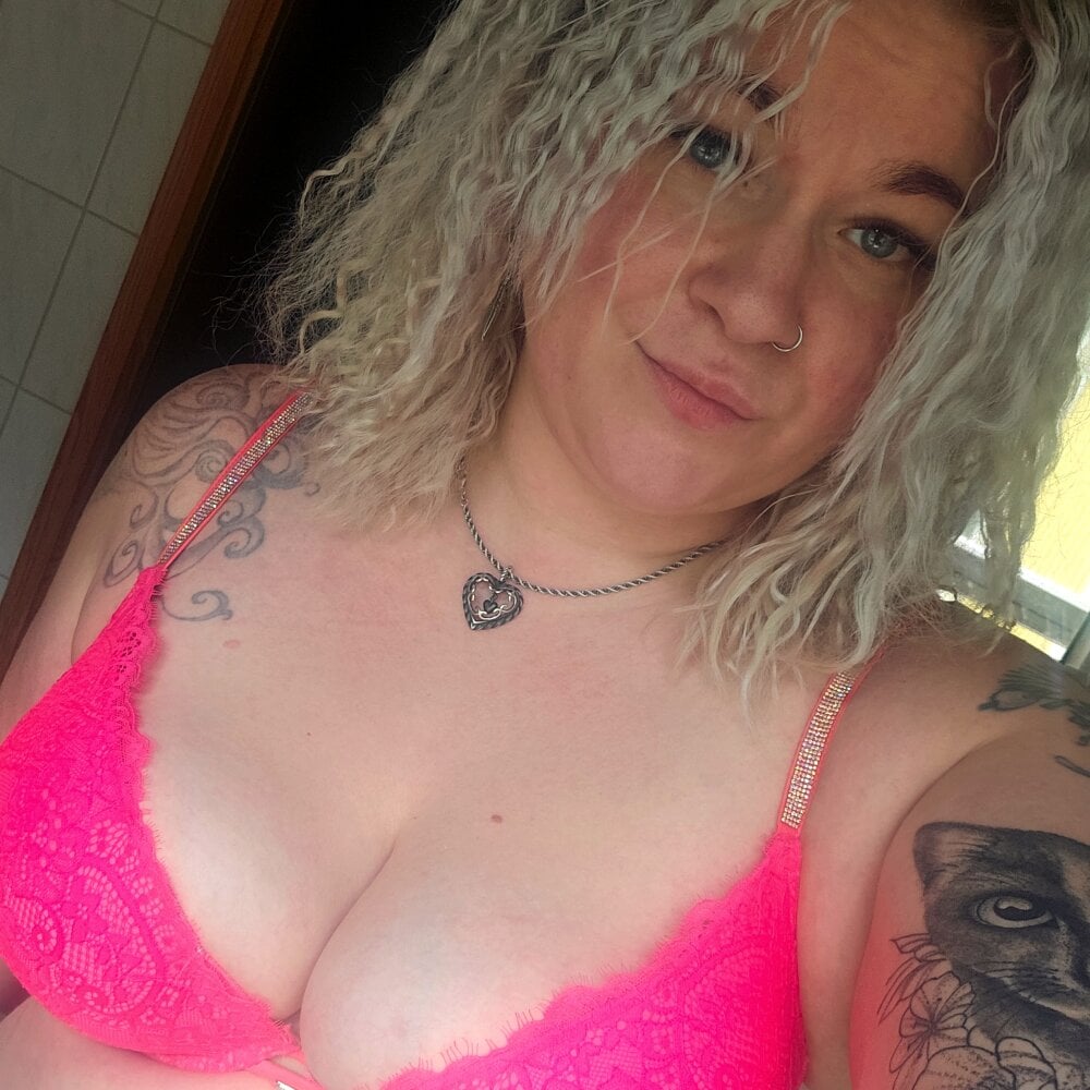 SweetPrincess93 Chatroom