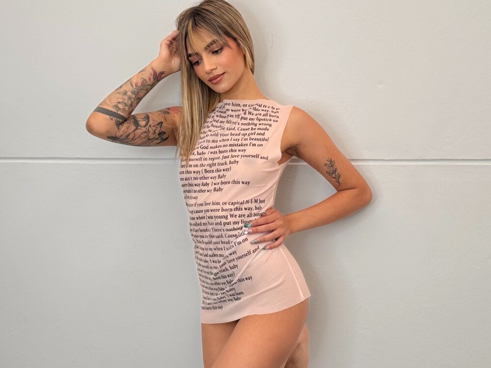 SweetTroubleXXX Chatroom