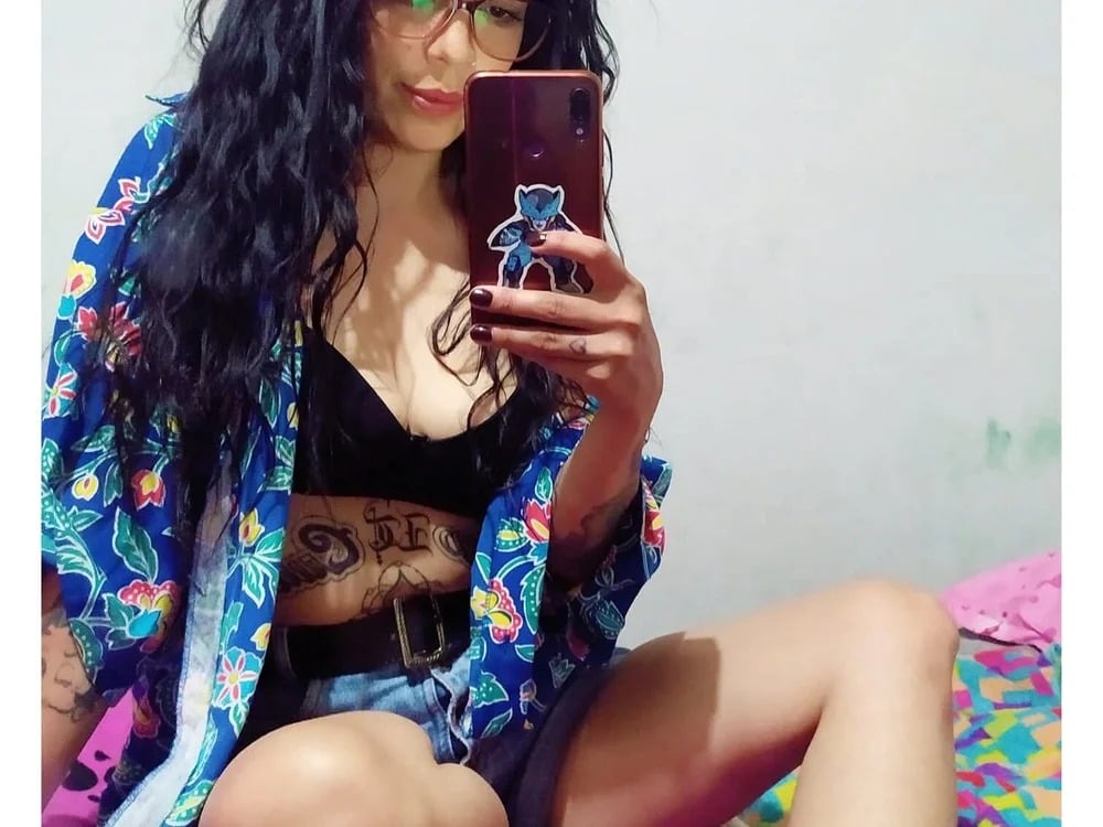 SweetVenomMilf Chatroom