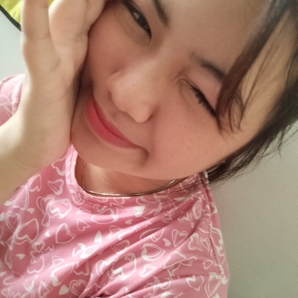 Sweet_Asian4u Webcam Profile Picture Sweet_Asian4u Chatroom