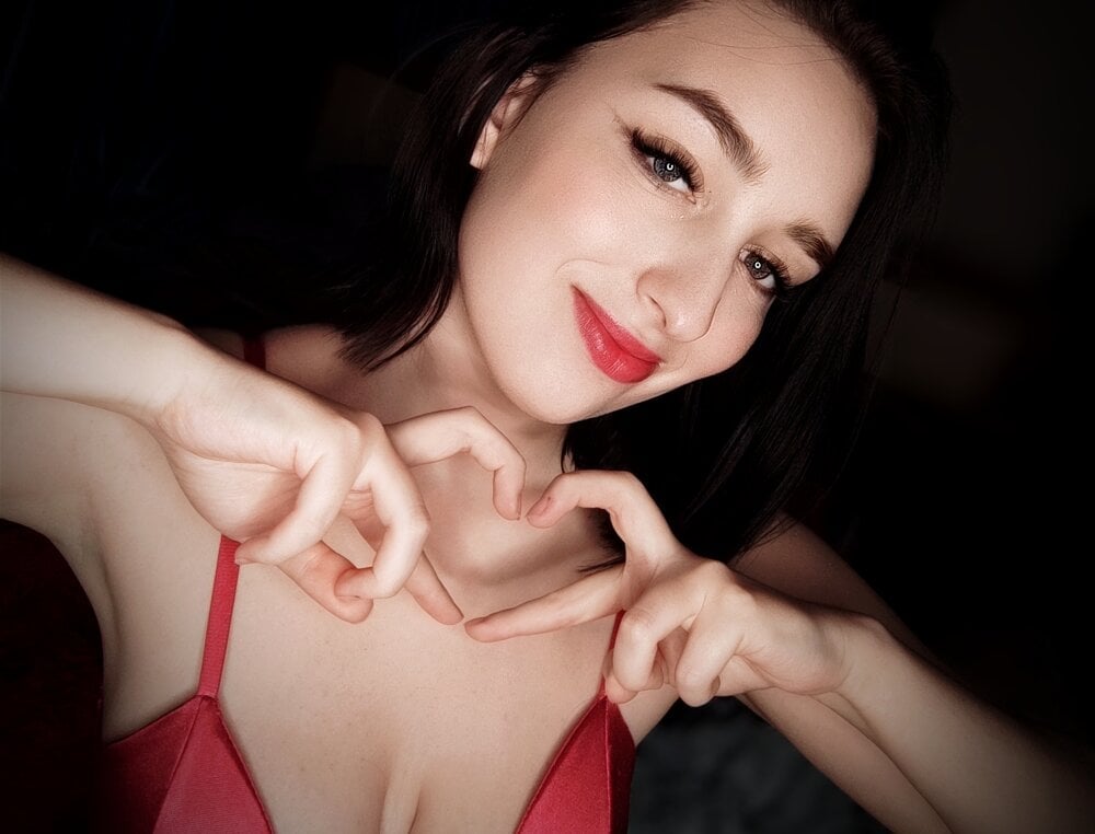 Sweet_Little_Lie Webcam Profile Picture Sweet_Little_Lie Chatroom