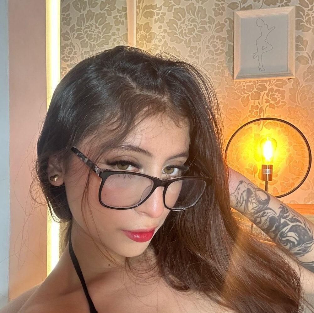 Sweet_Sariita Chatroom
