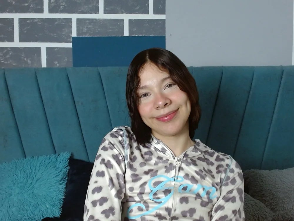 Sweet_kitty_05 Chatroom