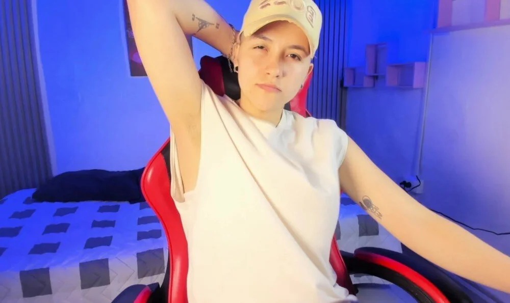 Sweet_nico_19 Chatroom