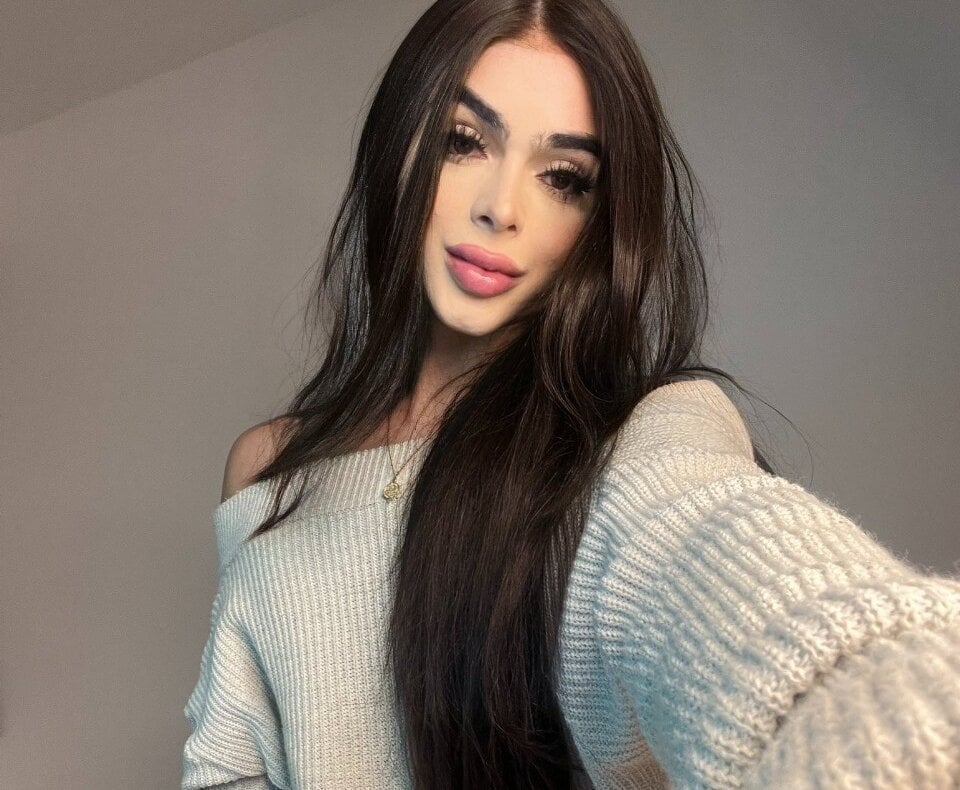 Sweetest_bella10INCHES Chatroom