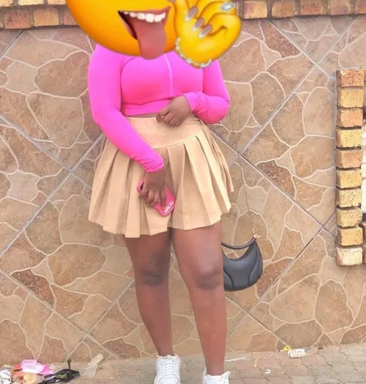 Sweetlipsbee Chatroom