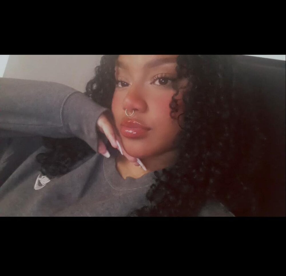 THIANA_TAY Chatroom