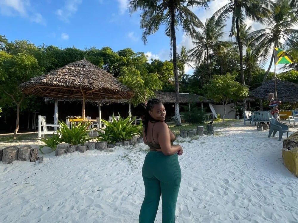 THICK_PAIDD Chatroom