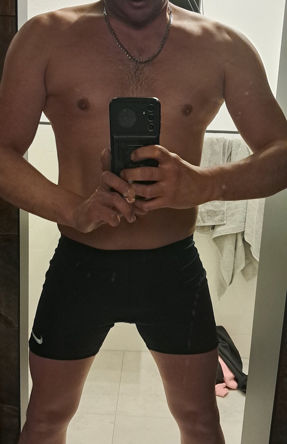 TONYBALOONY Chatroom