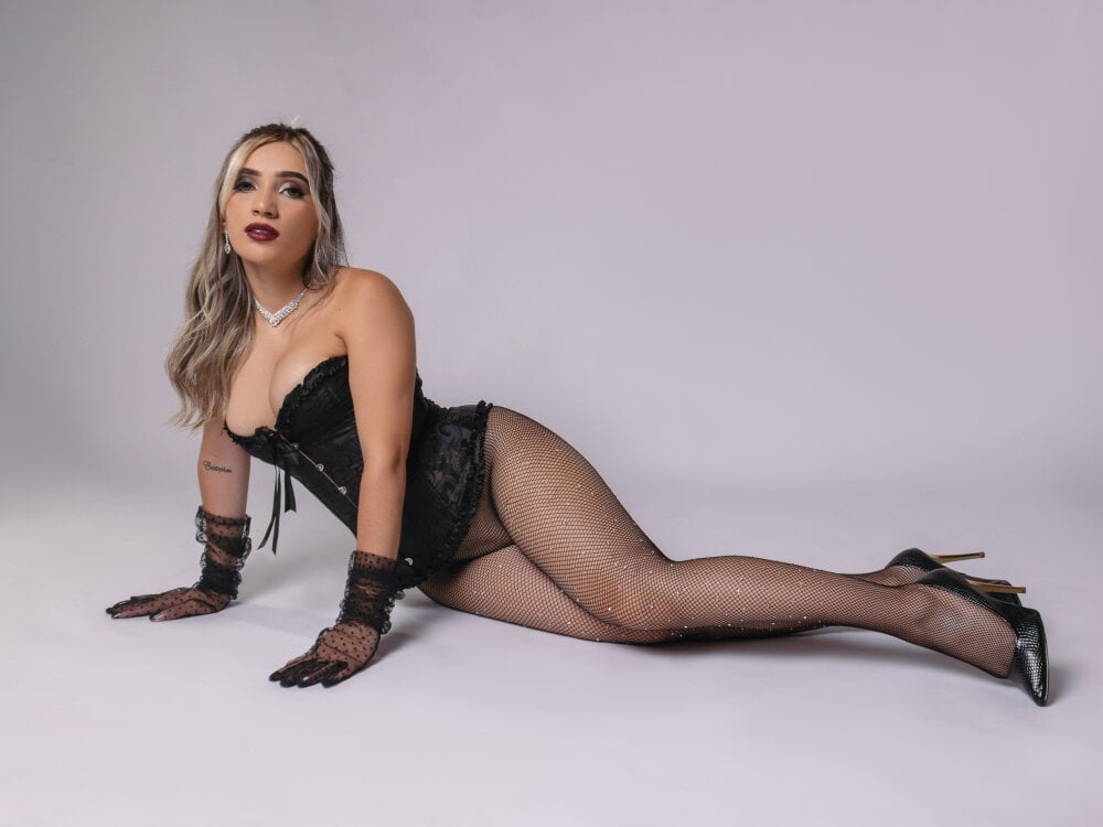 Tania_Diaz_ Chatroom