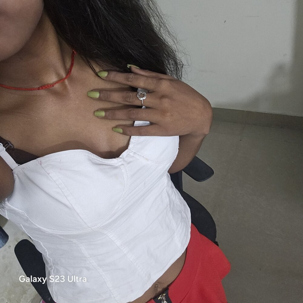 Tanvi_Strip Chatroom