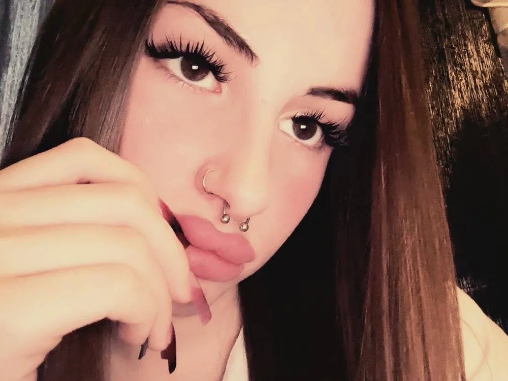 Tasya_Doyle Chatroom