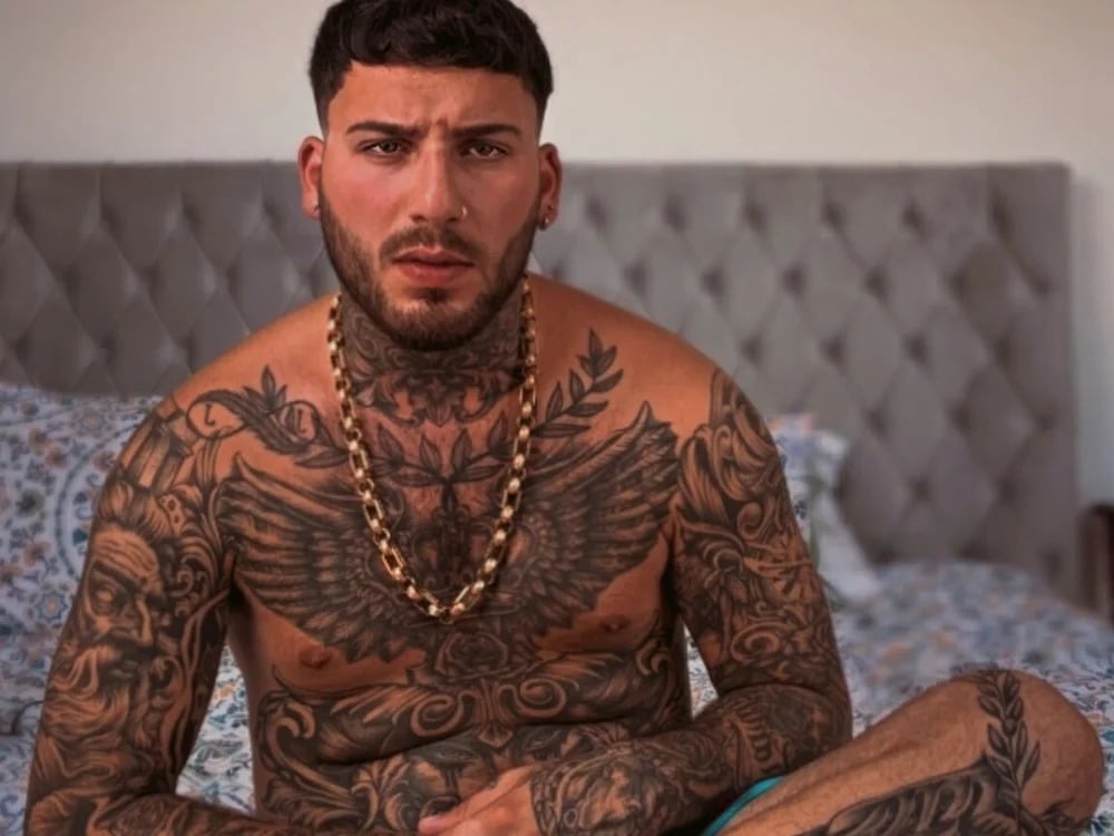 TattLad22 Chatroom