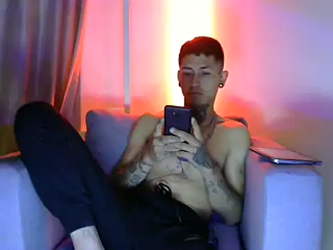 Tattoboy19cm Chatroom