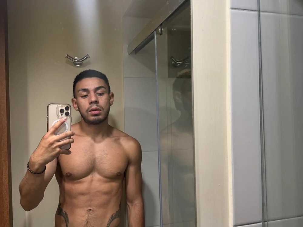 Taylor_DiamondBoy Chatroom