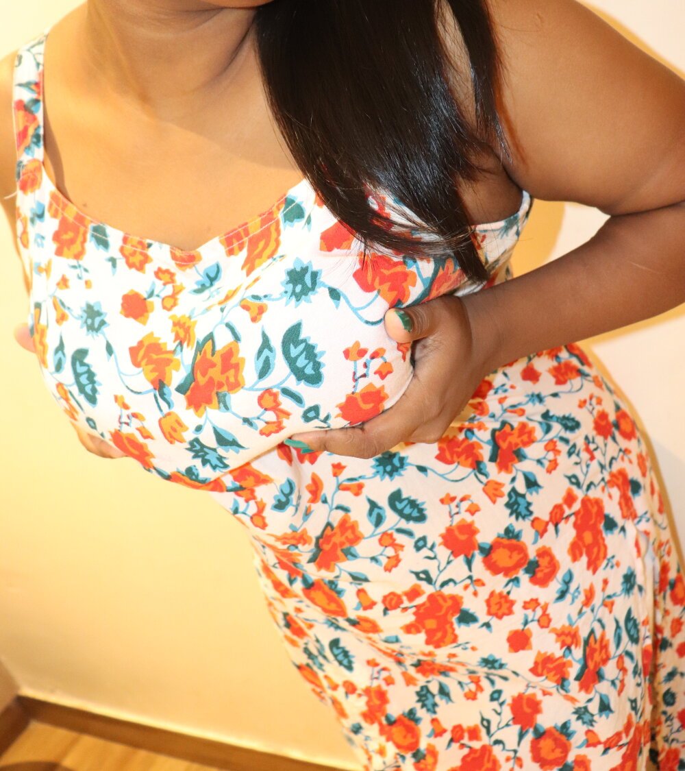 Teekhi_mirchii Chatroom