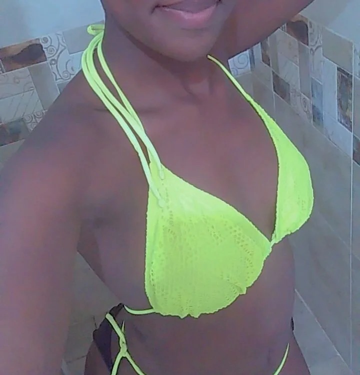 Tempting_Barbie Chatroom