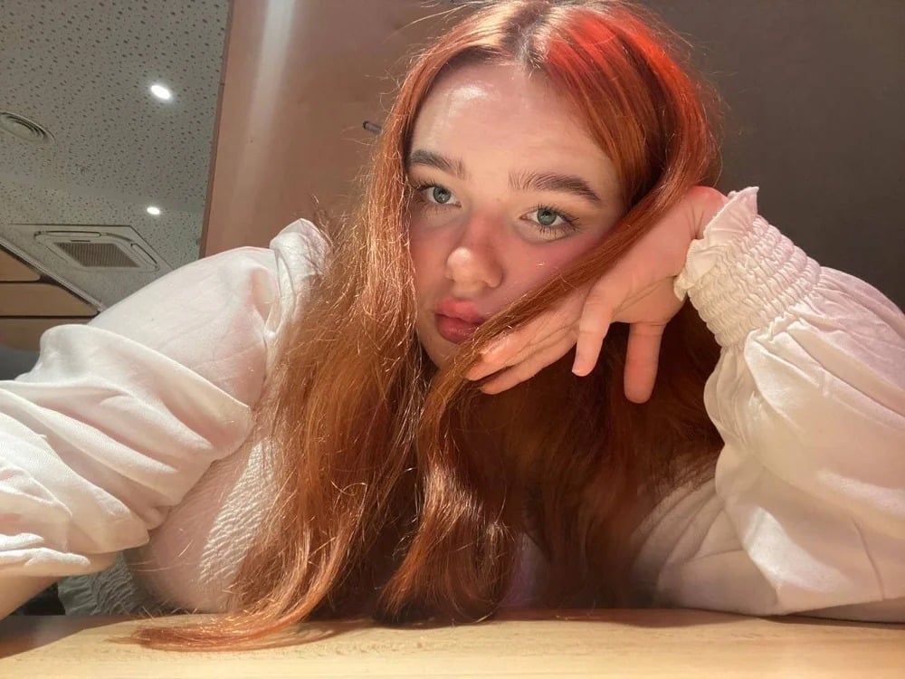 Tessa_Vi Chatroom