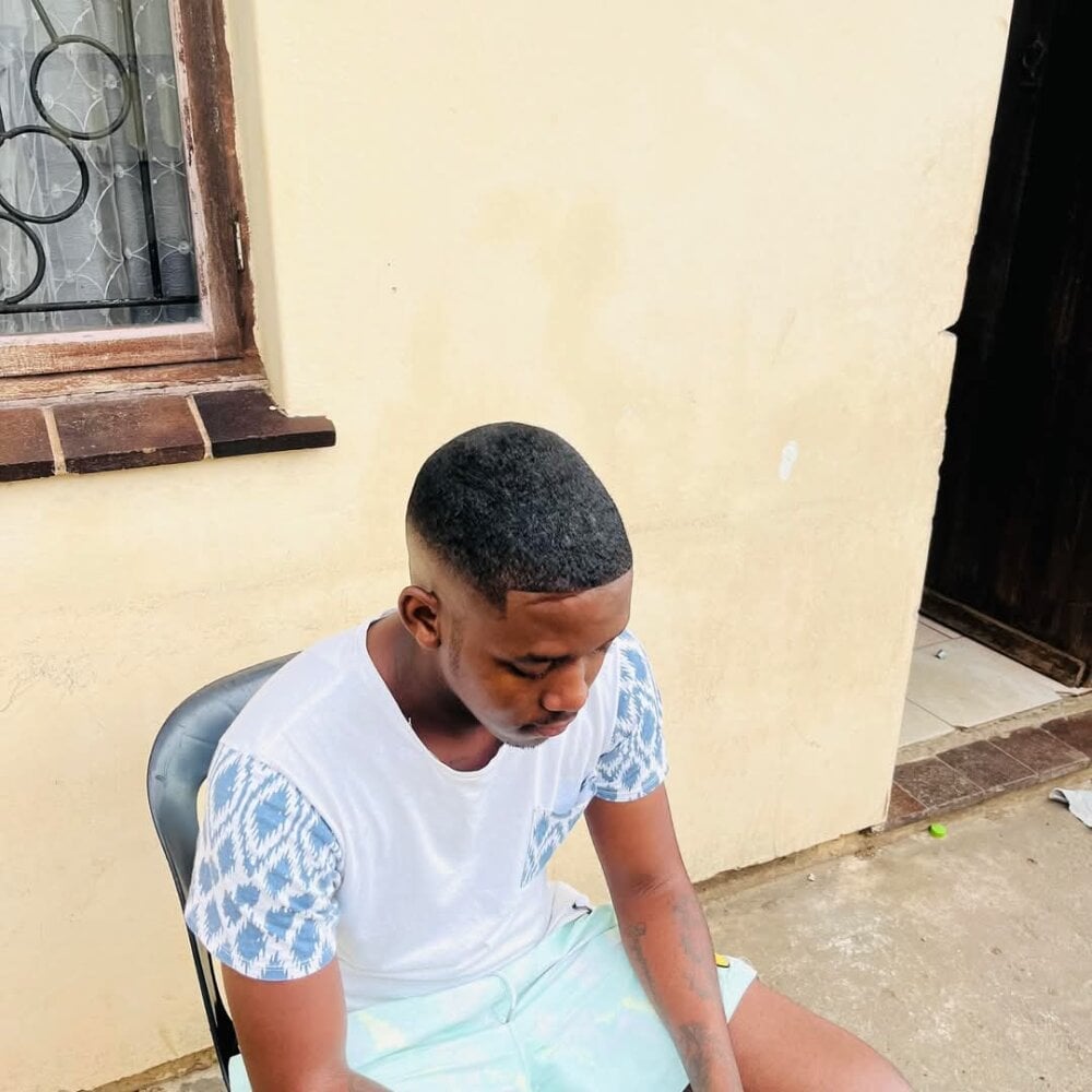 Thabisomgaga1 Chatroom