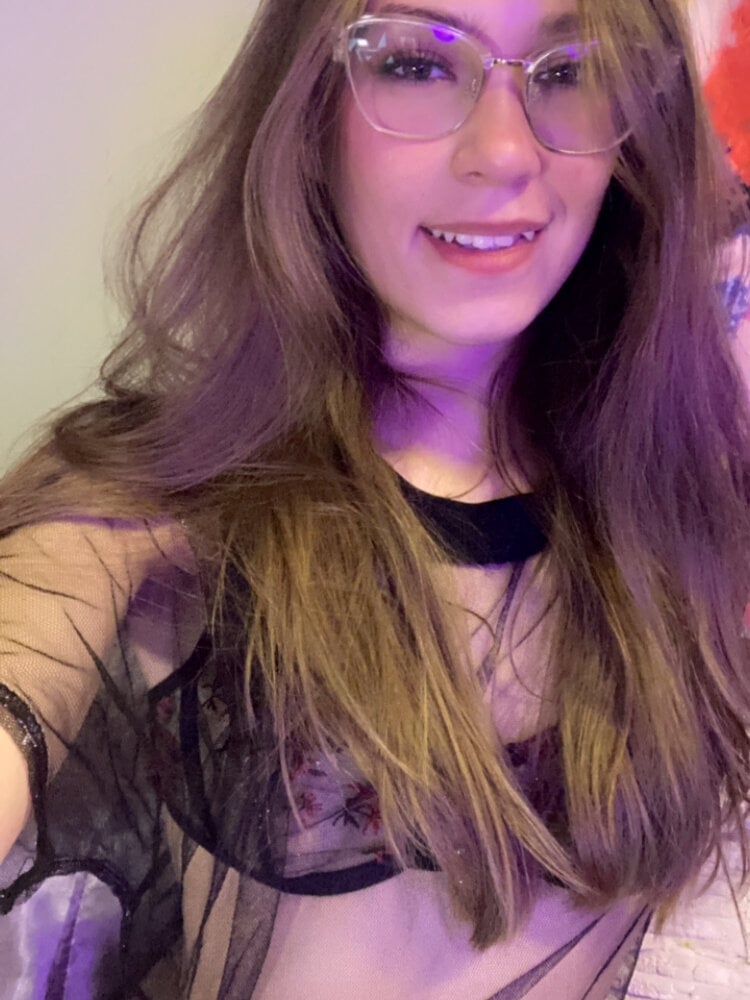 TheAliJonesX Chatroom