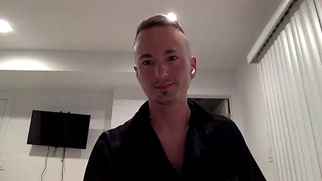 TheDaddy005 Chatroom