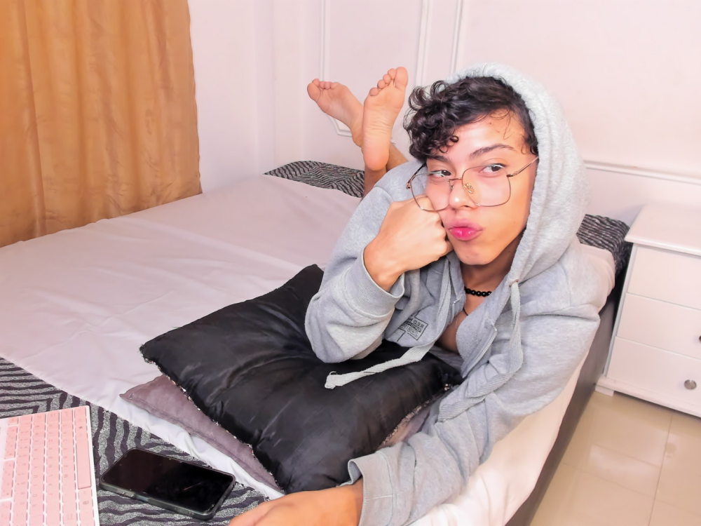 TheDoll_ethan Chatroom