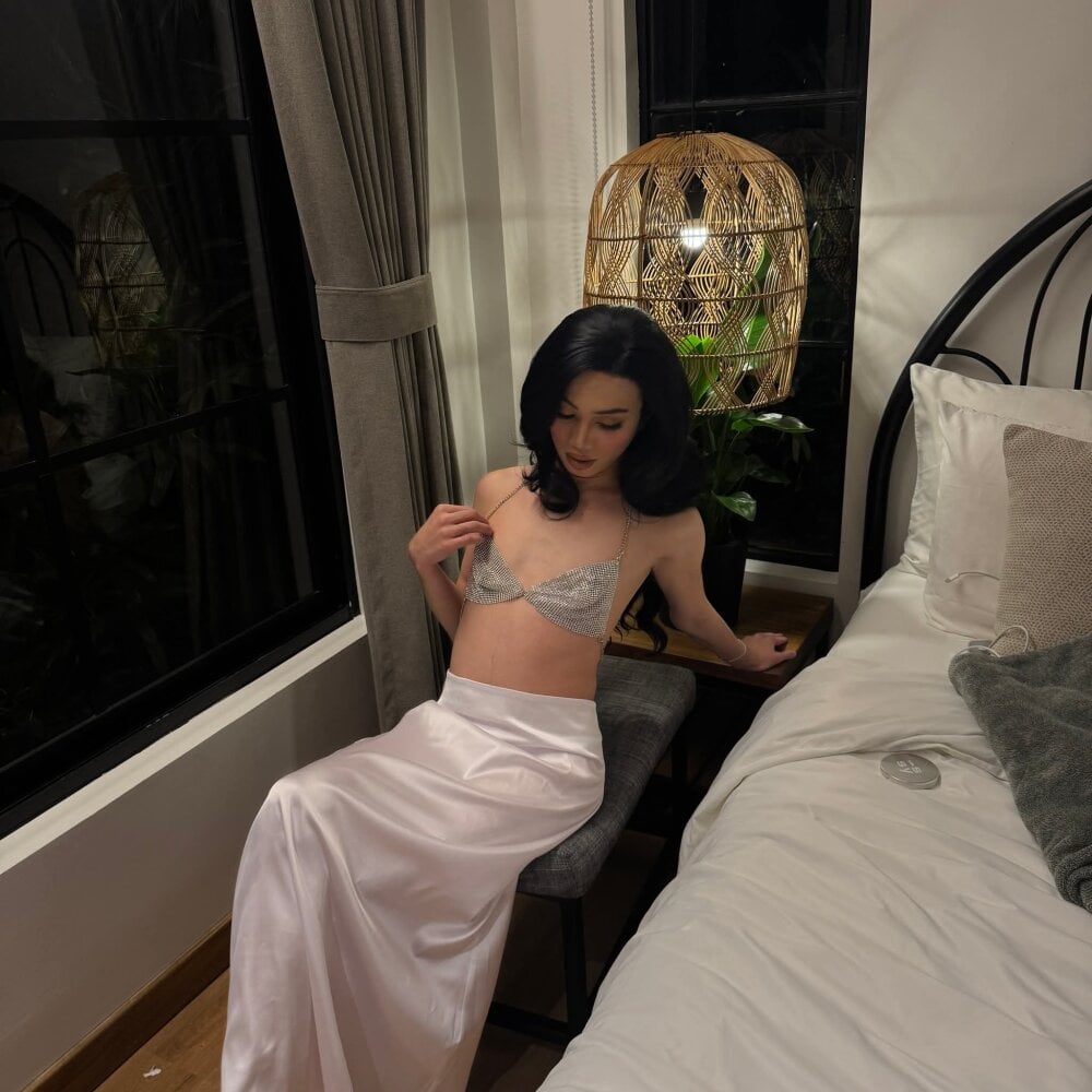 The_Queenstar_was_born Chatroom